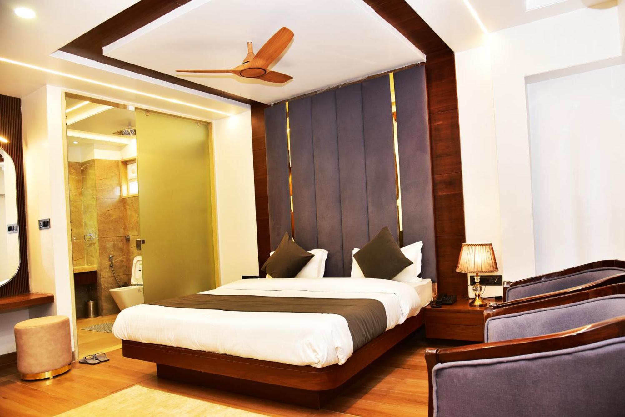 Hotel Divine Peak Pachmarhī المظهر الخارجي الصورة