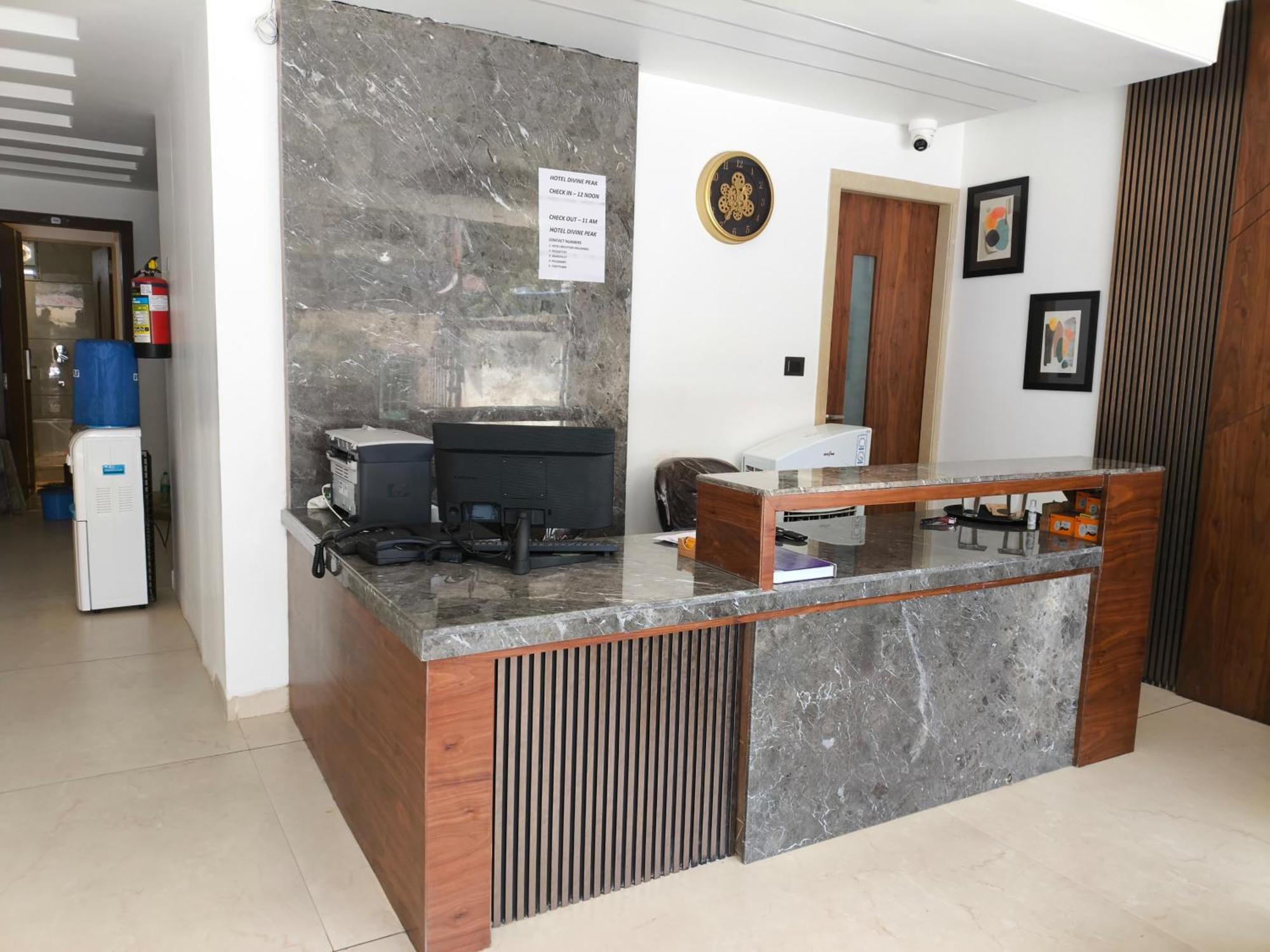 Hotel Divine Peak Pachmarhī المظهر الخارجي الصورة